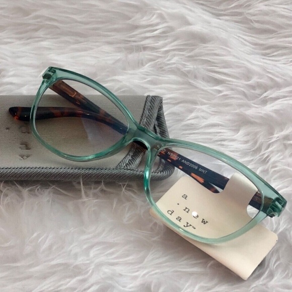 A New Day Women's Cateye Blue Light Filtering Glasses W/Soft Case - Green/Brown - Picture 1 of 8